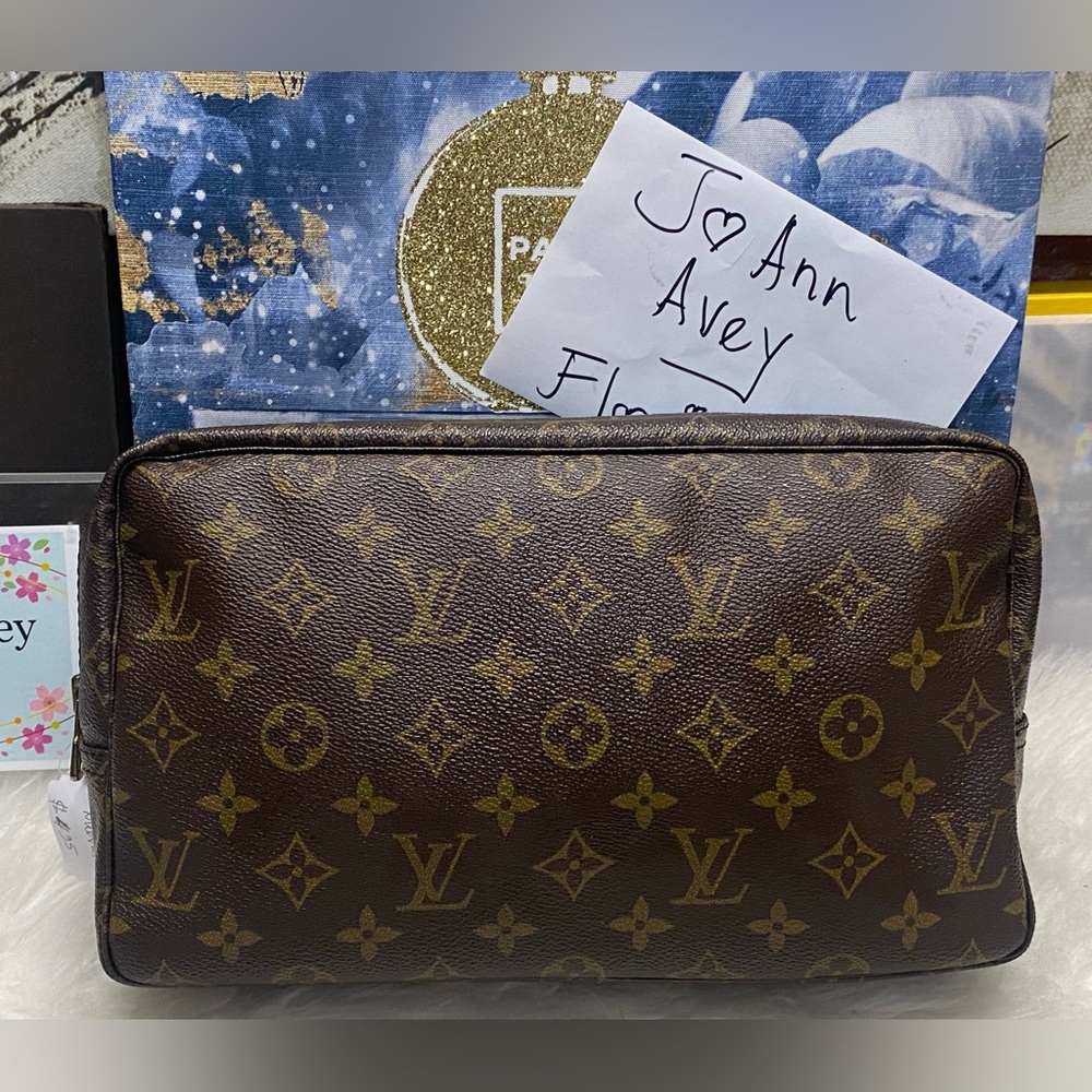 💕💕💕SOLD💕💕💕

🤩🤩🤩TROUSE 28 MONOGRAM🤩🤩🤩
